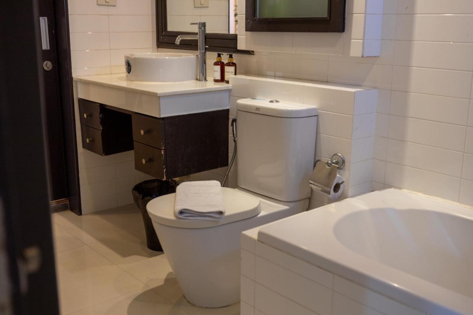 P Villa Lamoon Thonglor Bangkok Eksteriør bilde